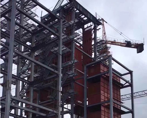 35噸(dūn)流化床鍋爐,現(xiàn)場製造 35噸(dūn)流化床鍋爐,現場製造